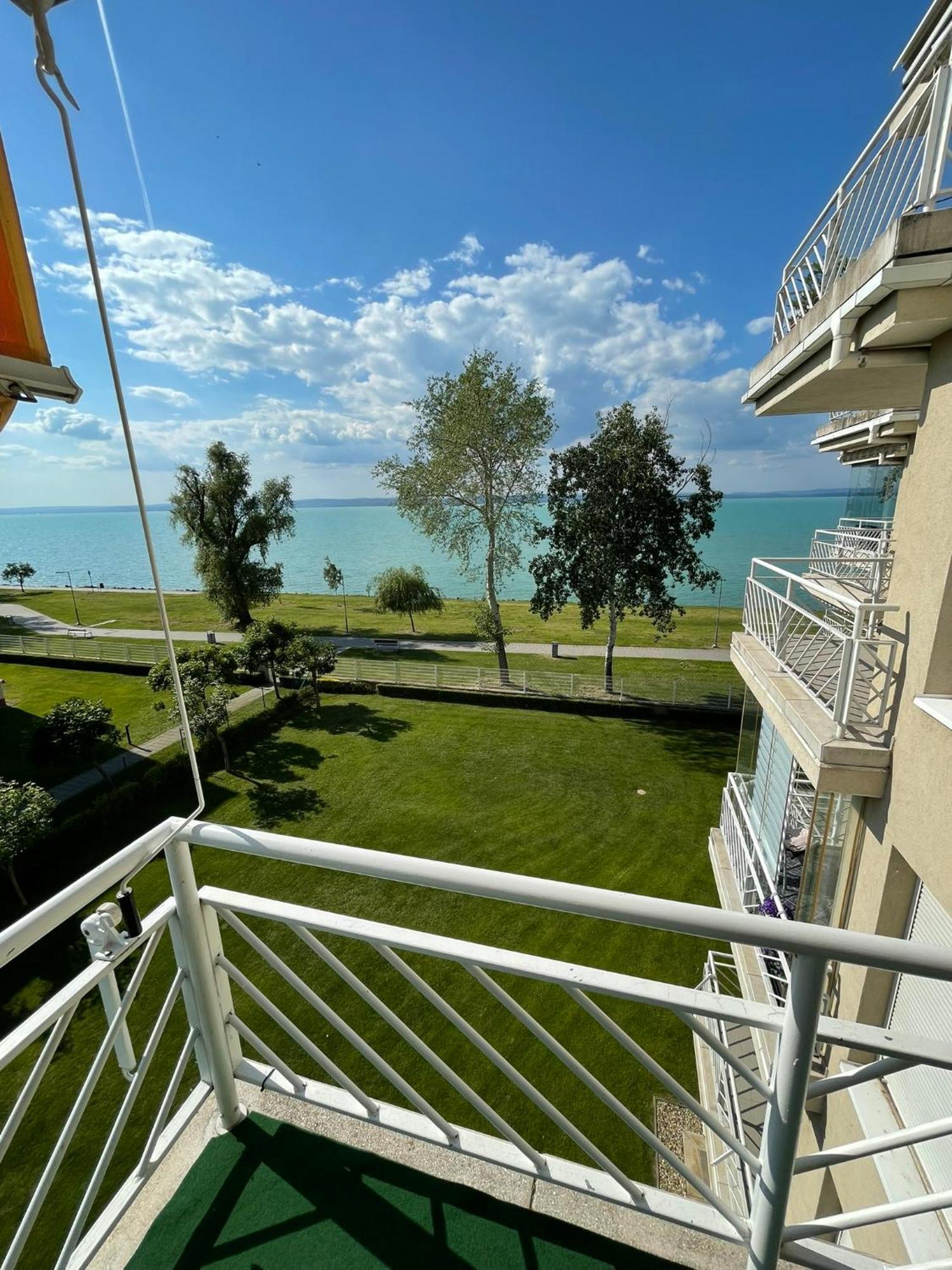 Blanca Apartman Siófok Eksteriør billede